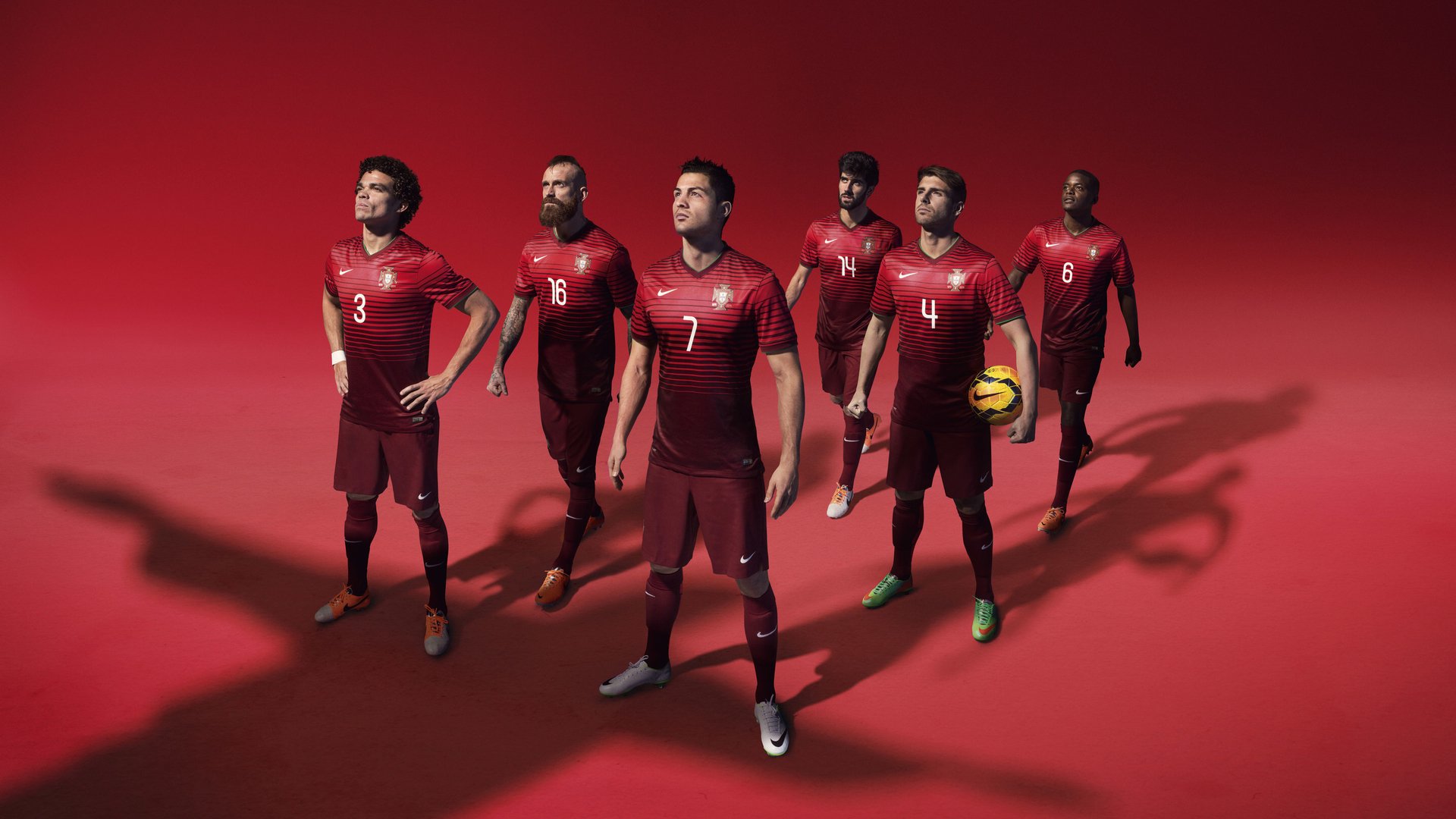 足球学校与职业俱乐部深度合作，足球俱乐部与学校合作收费